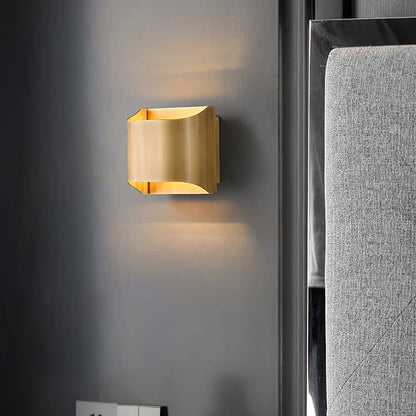 Heritage Brass Wall Sconce