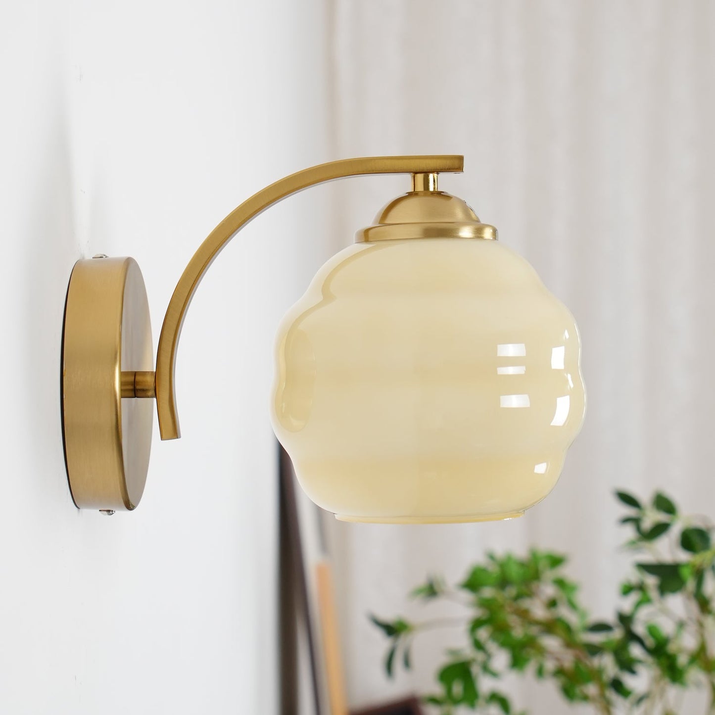 Deco Glass Wall Sconce