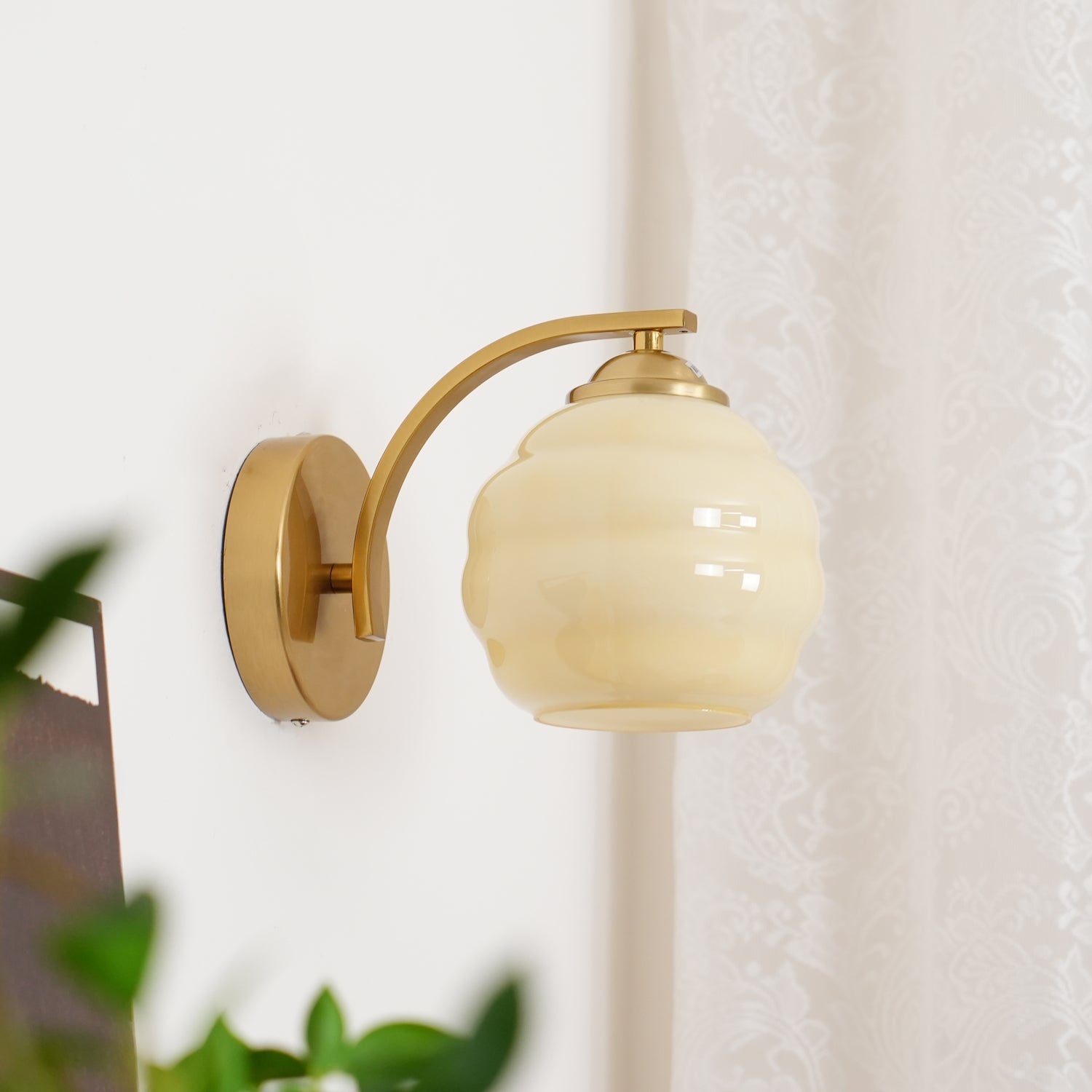 Deco Glass Wall Sconce