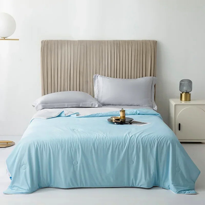 BreezeBlanket Cooling Comforter