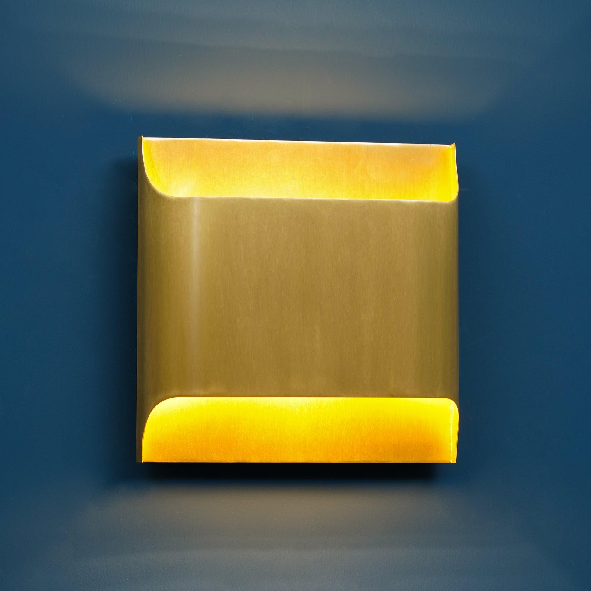 Heritage Brass Wall Sconce