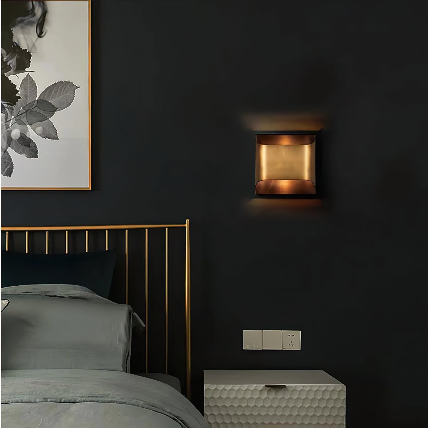 Heritage Brass Wall Sconce