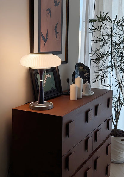 Mushroom Shade Table Lamp