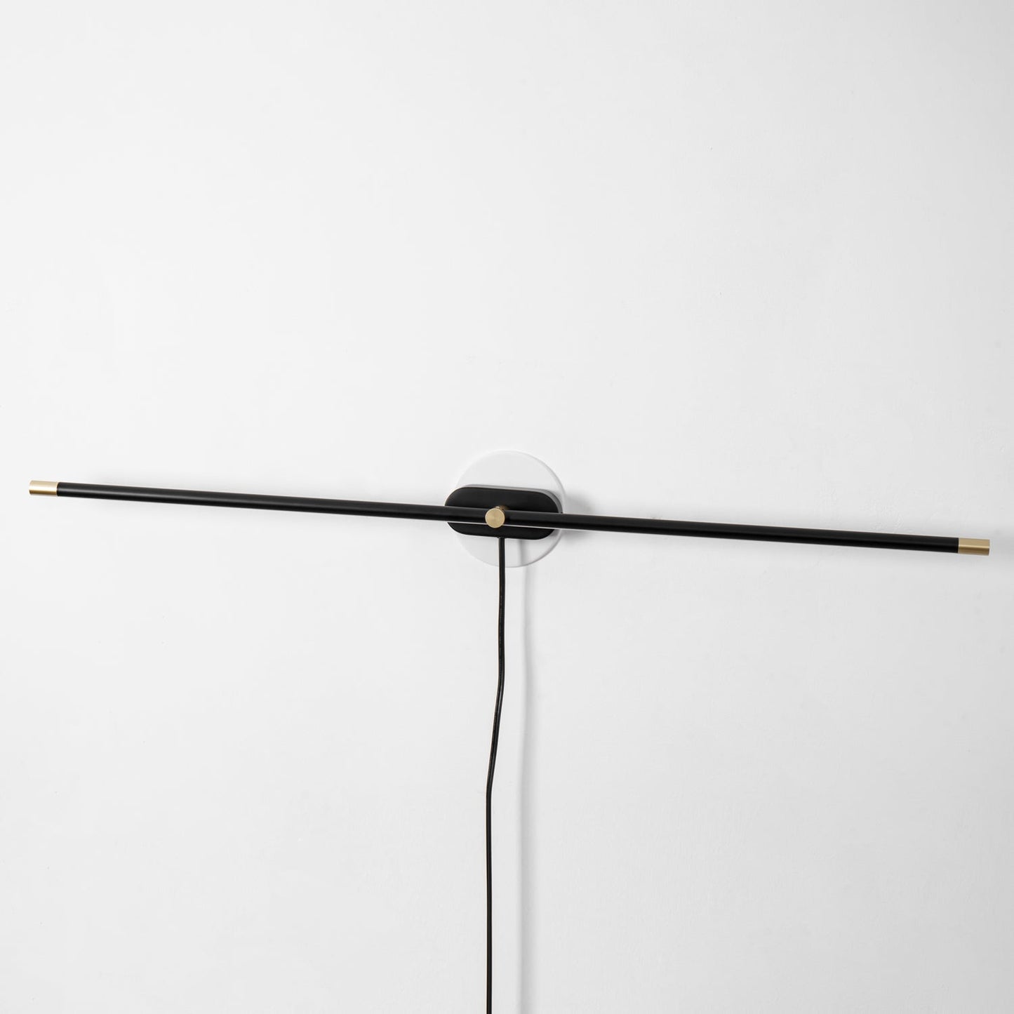 Slim Bar Wall Sconce