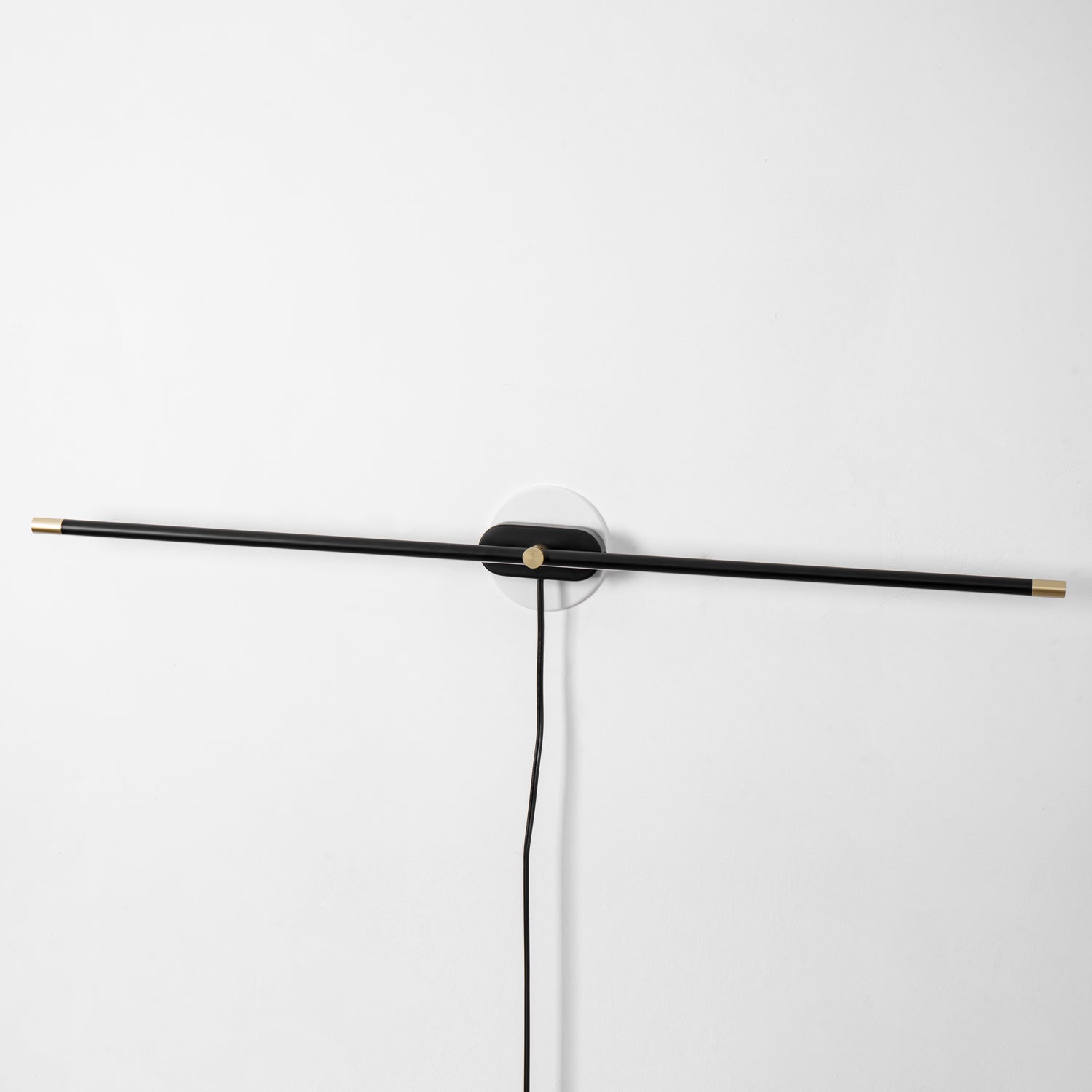Slim Bar Wall Sconce