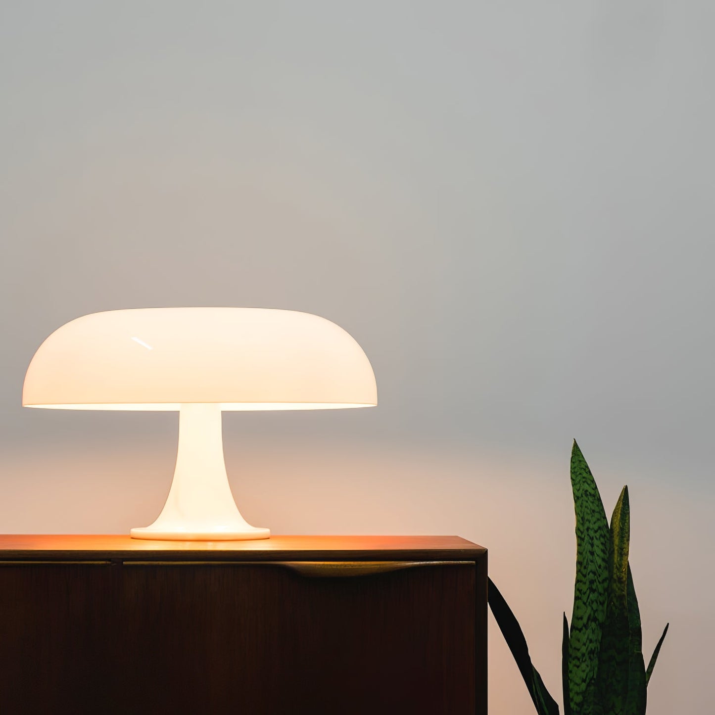 Mid-Century Mushroom Table Lamp