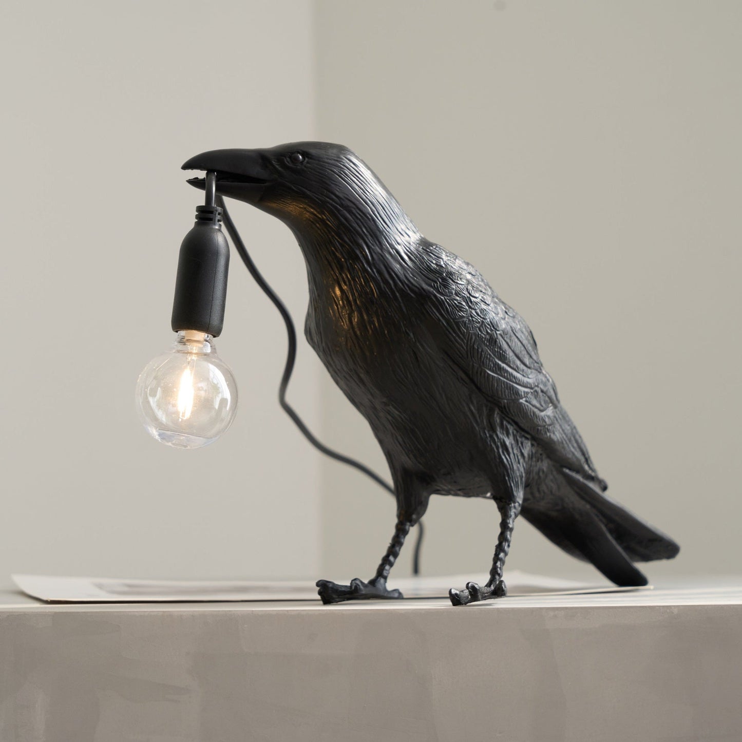 Obsidian Resin Table Lamp