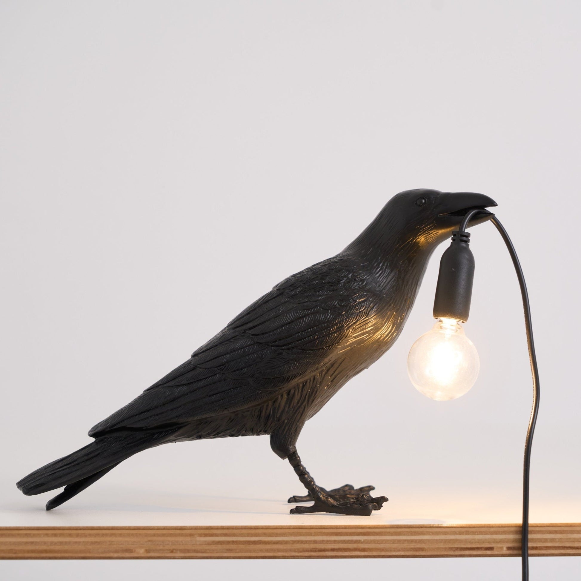 Obsidian Resin Table Lamp