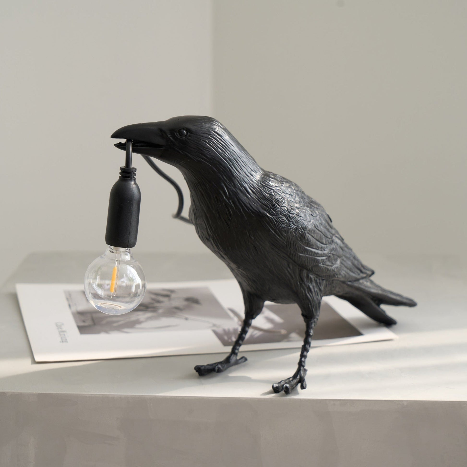 Obsidian Resin Table Lamp