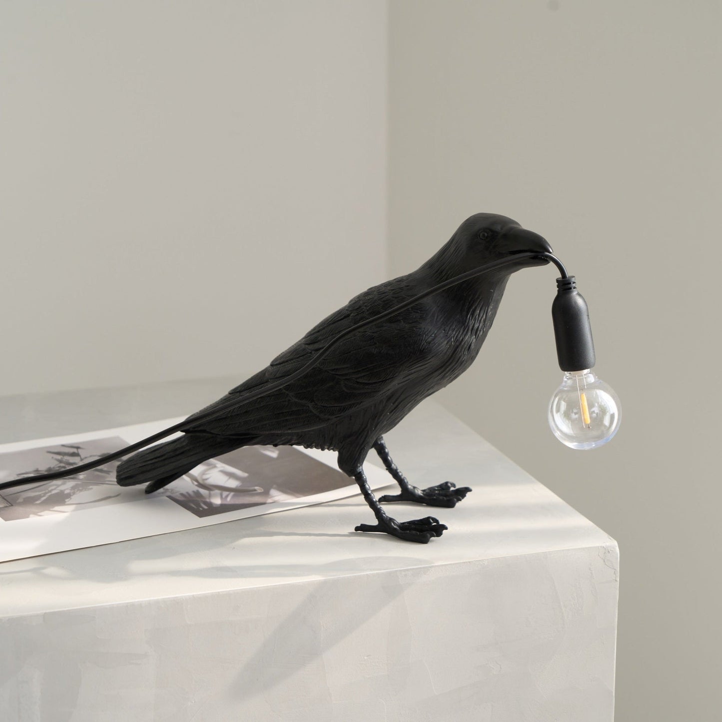 Obsidian Resin Table Lamp