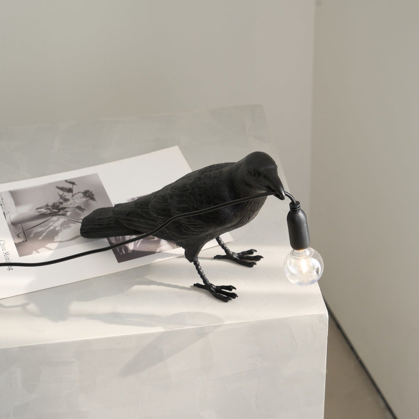 Obsidian Resin Table Lamp