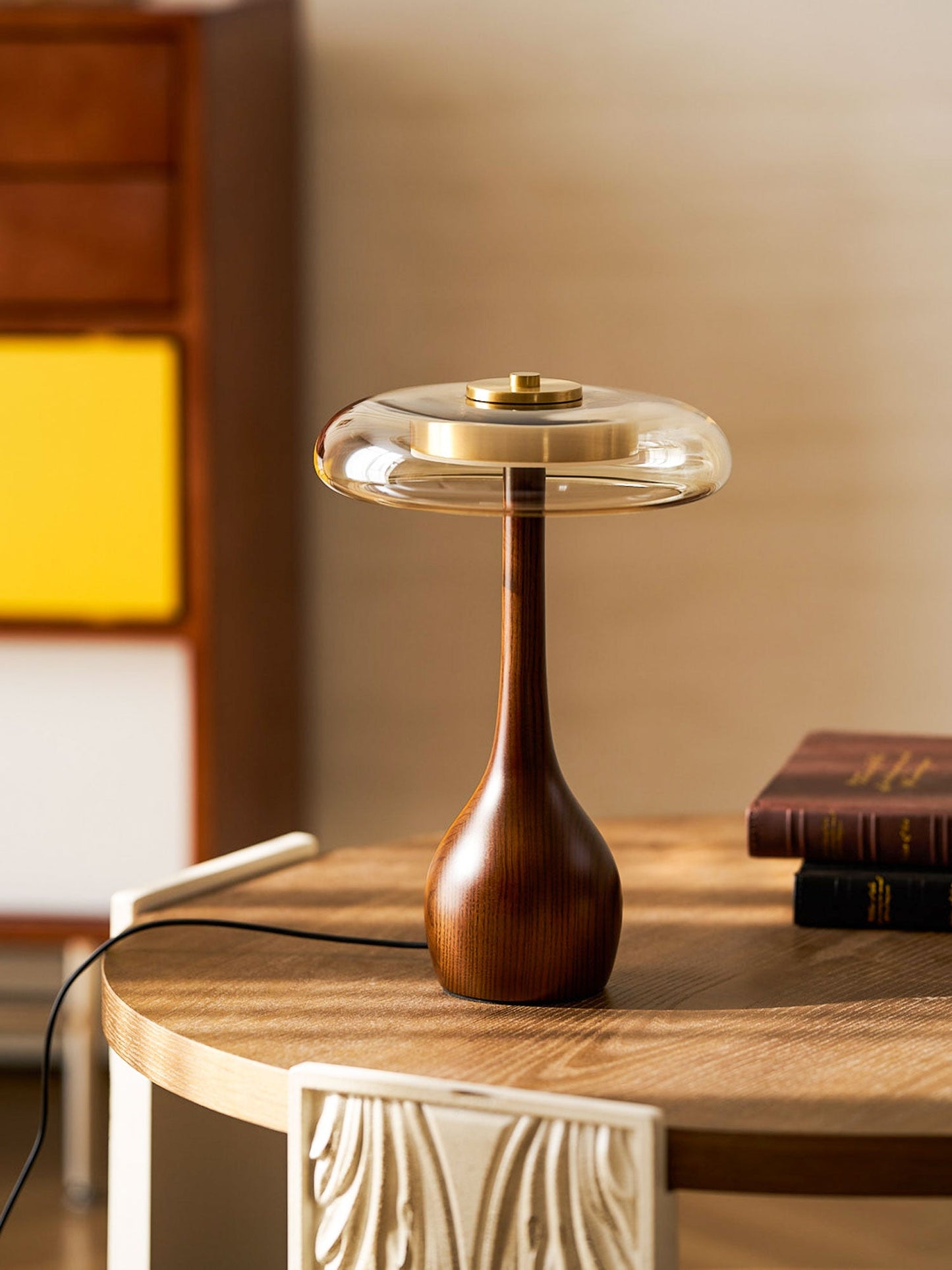 Warm Curve Table Lamp