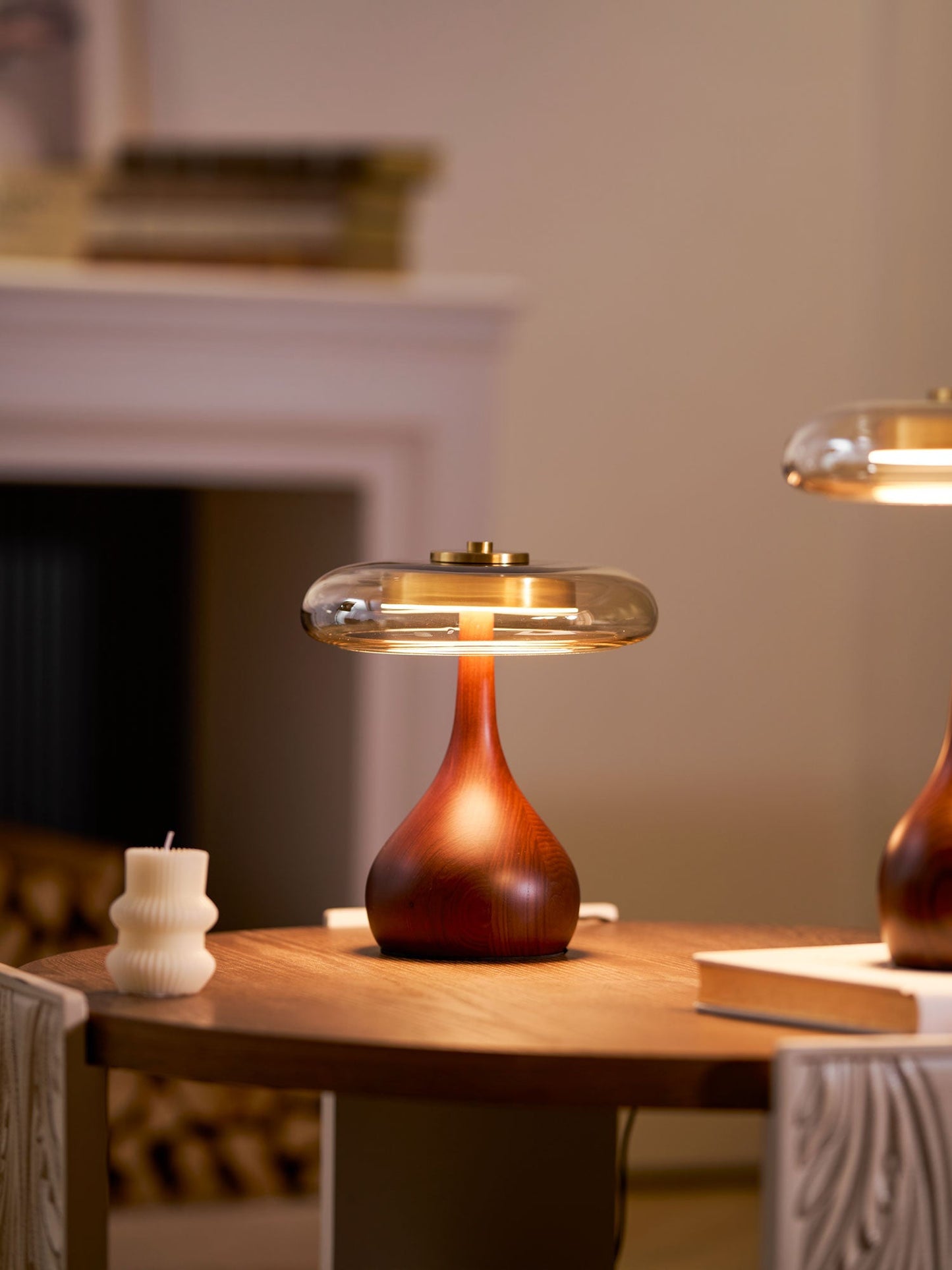 Warm Curve Table Lamp
