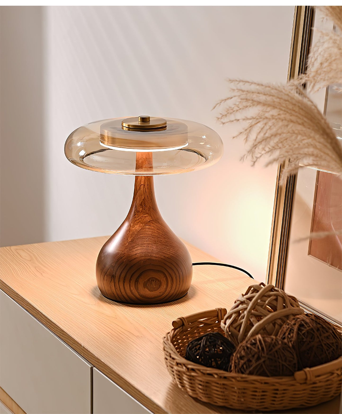 Warm Curve Table Lamp