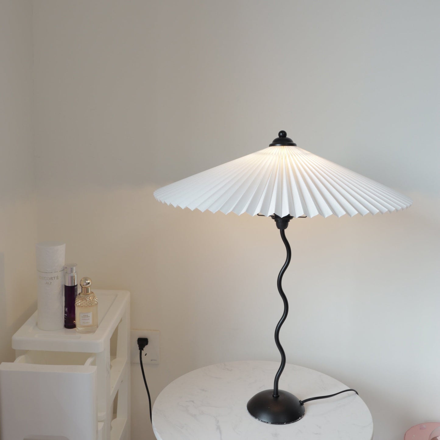 Wavy Line Table Lamp