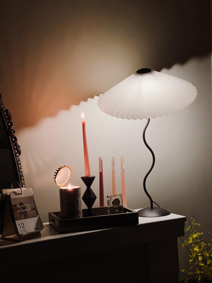 Wavy Line Table Lamp