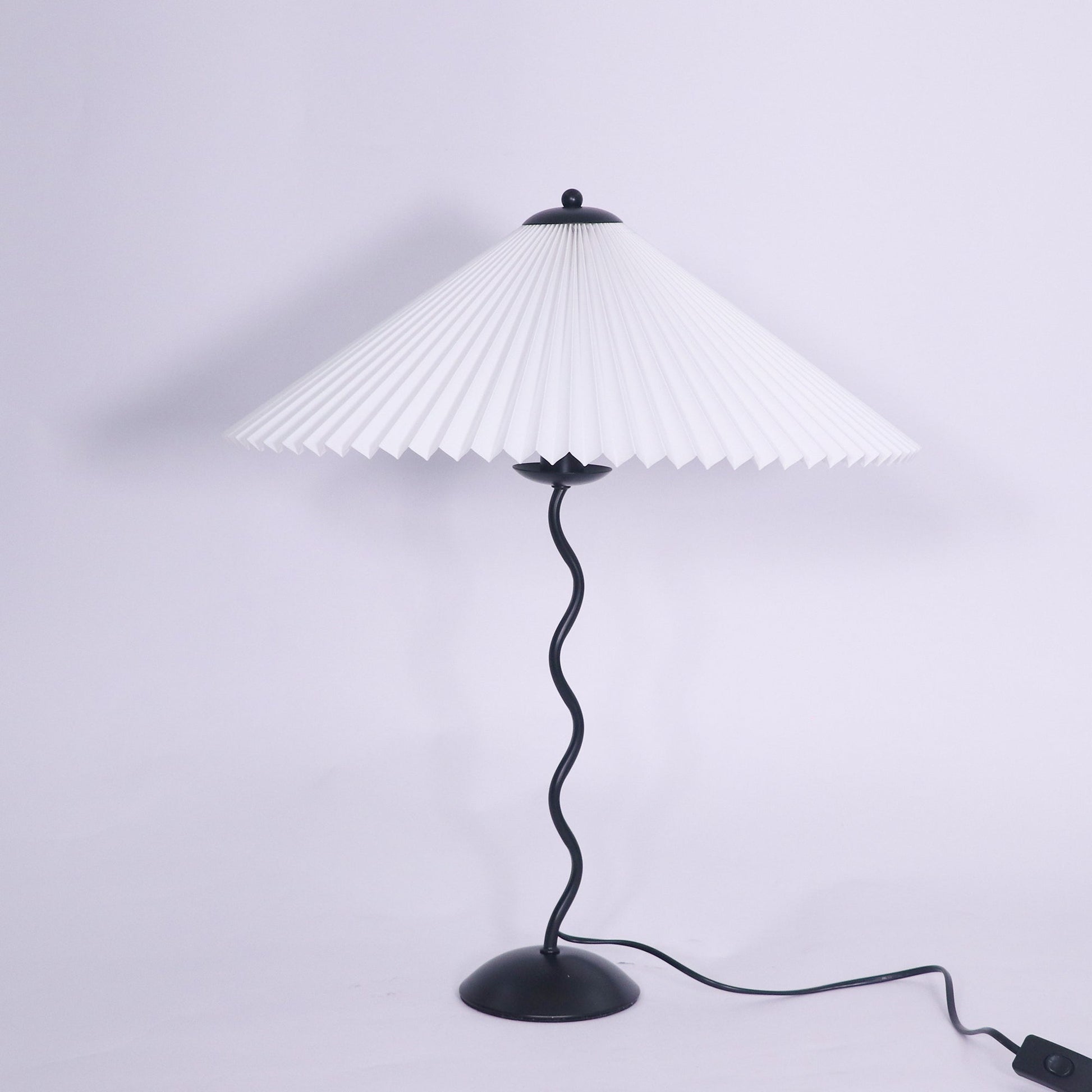 Wavy Line Table Lamp