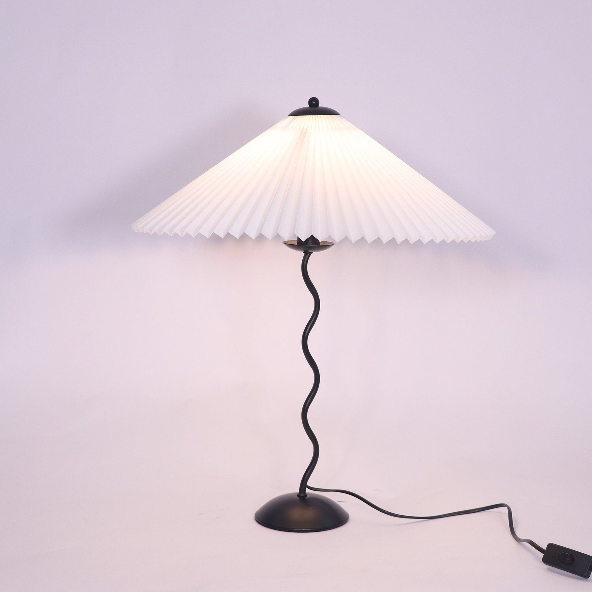 Wavy Line Table Lamp