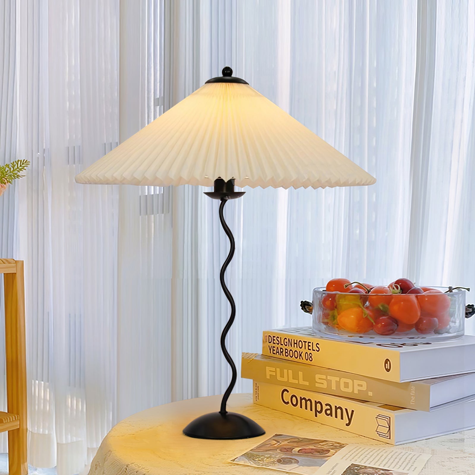 Wavy Line Table Lamp