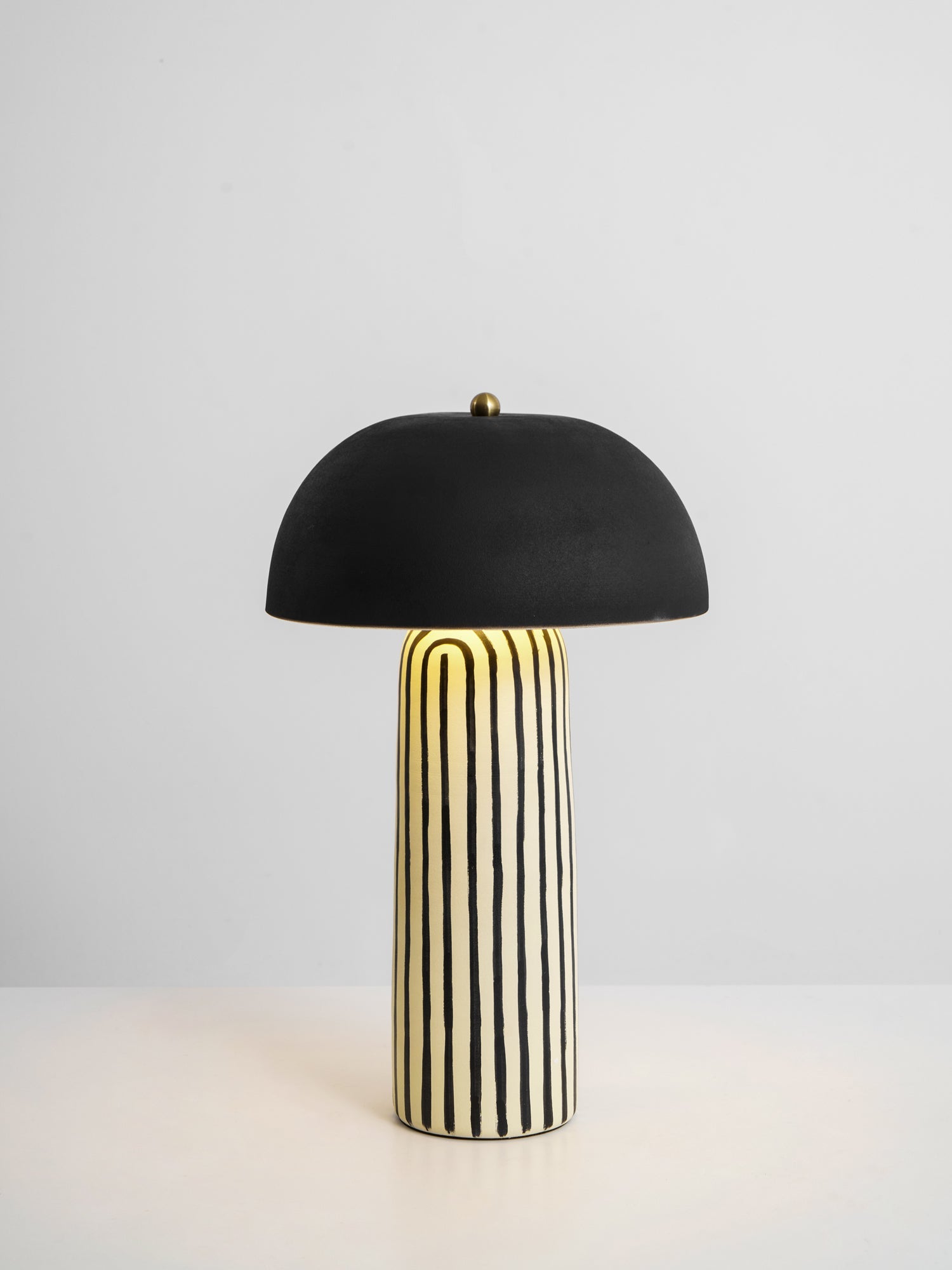 Ribbed Glow Table Lamp