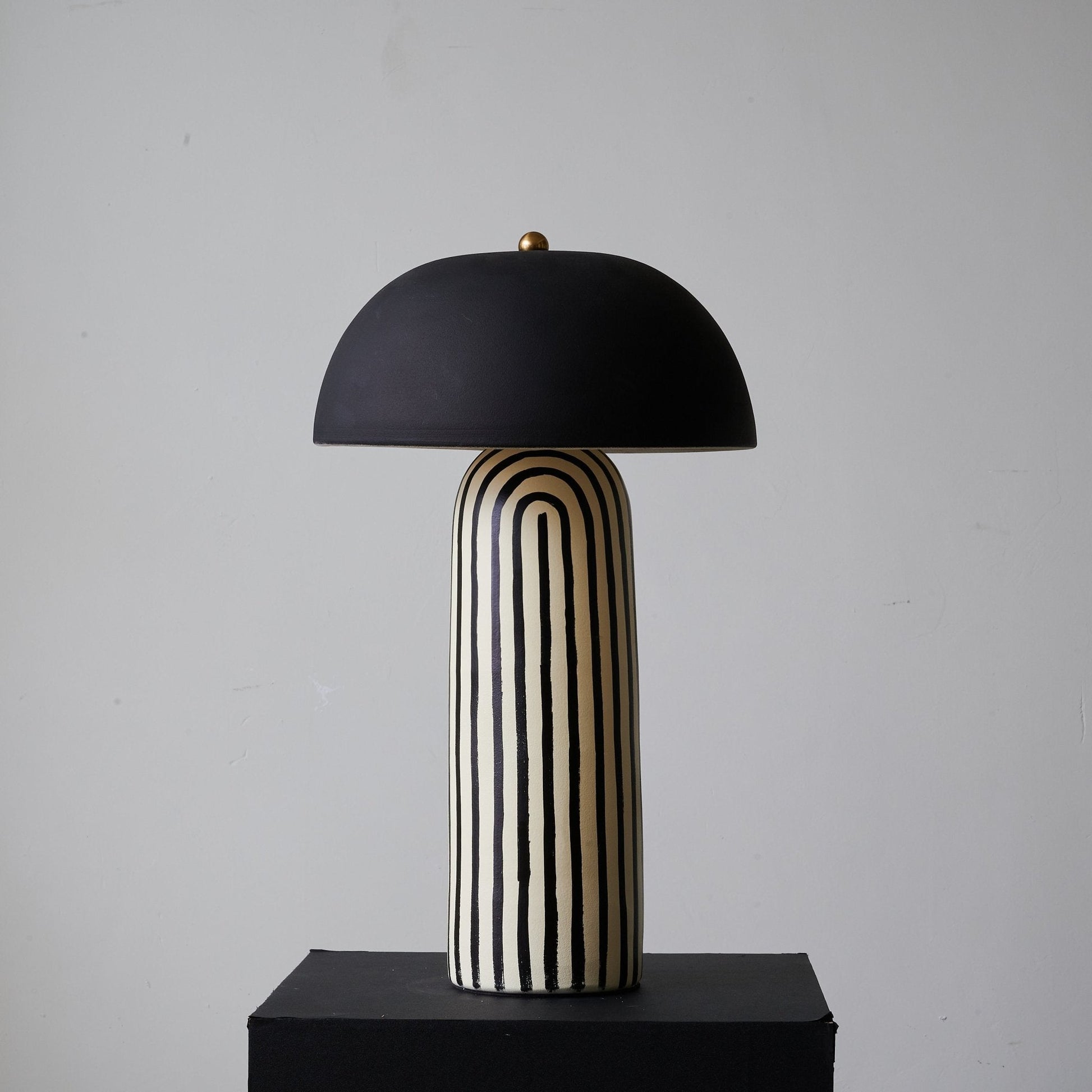 Ribbed Glow Table Lamp