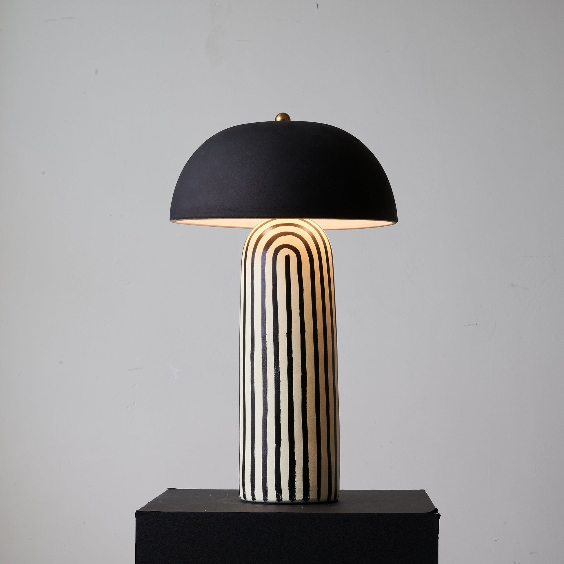 Ribbed Glow Table Lamp