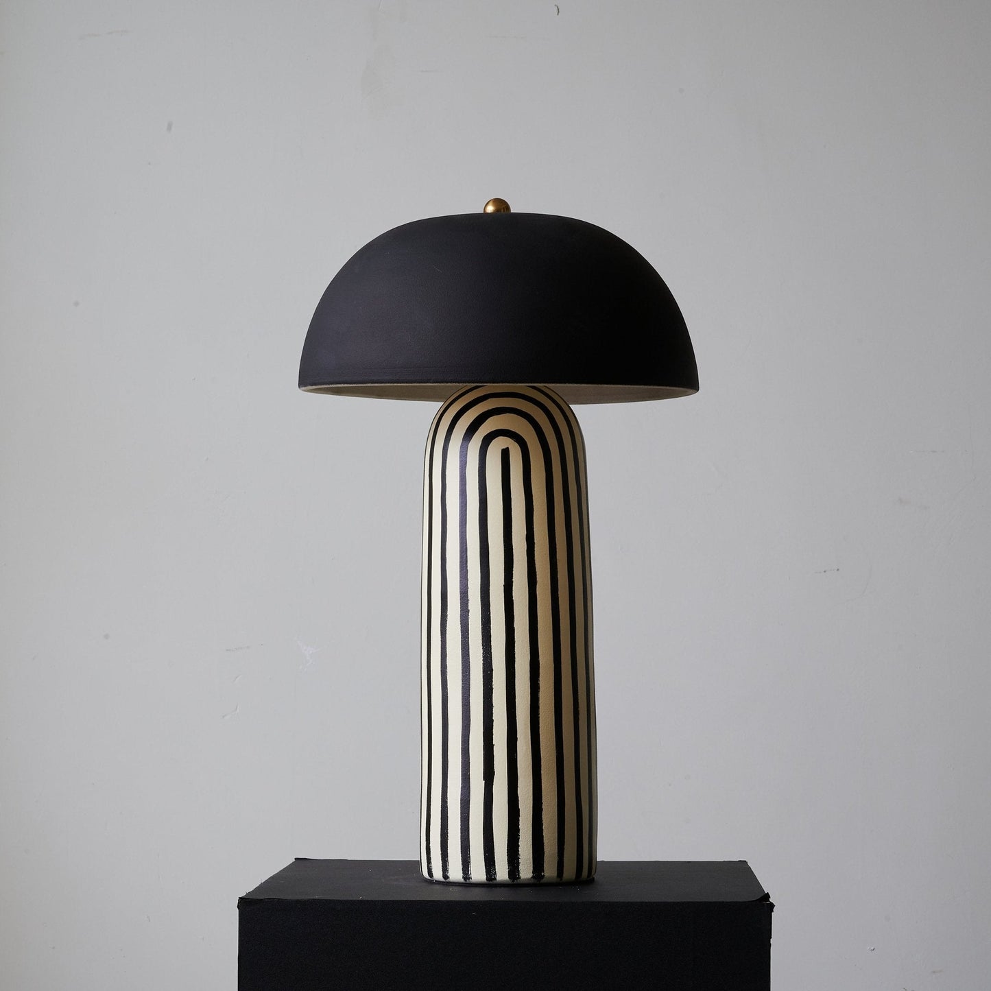 Ribbed Glow Table Lamp
