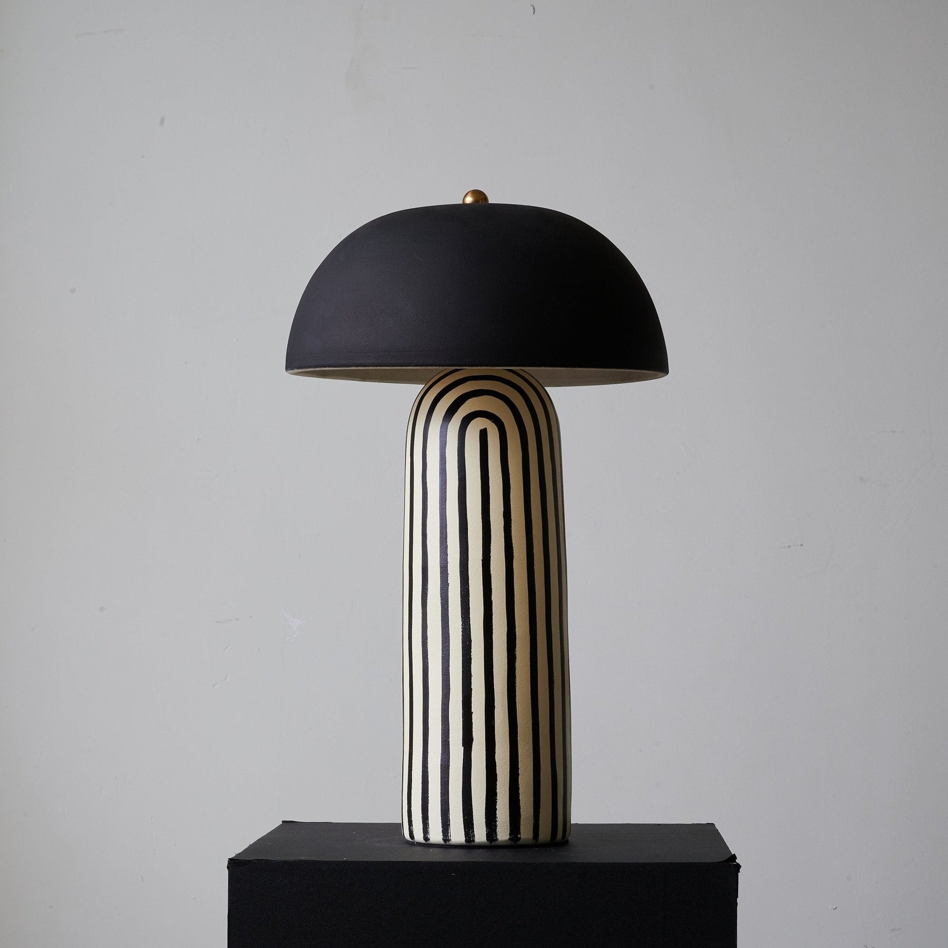 Ribbed Glow Table Lamp