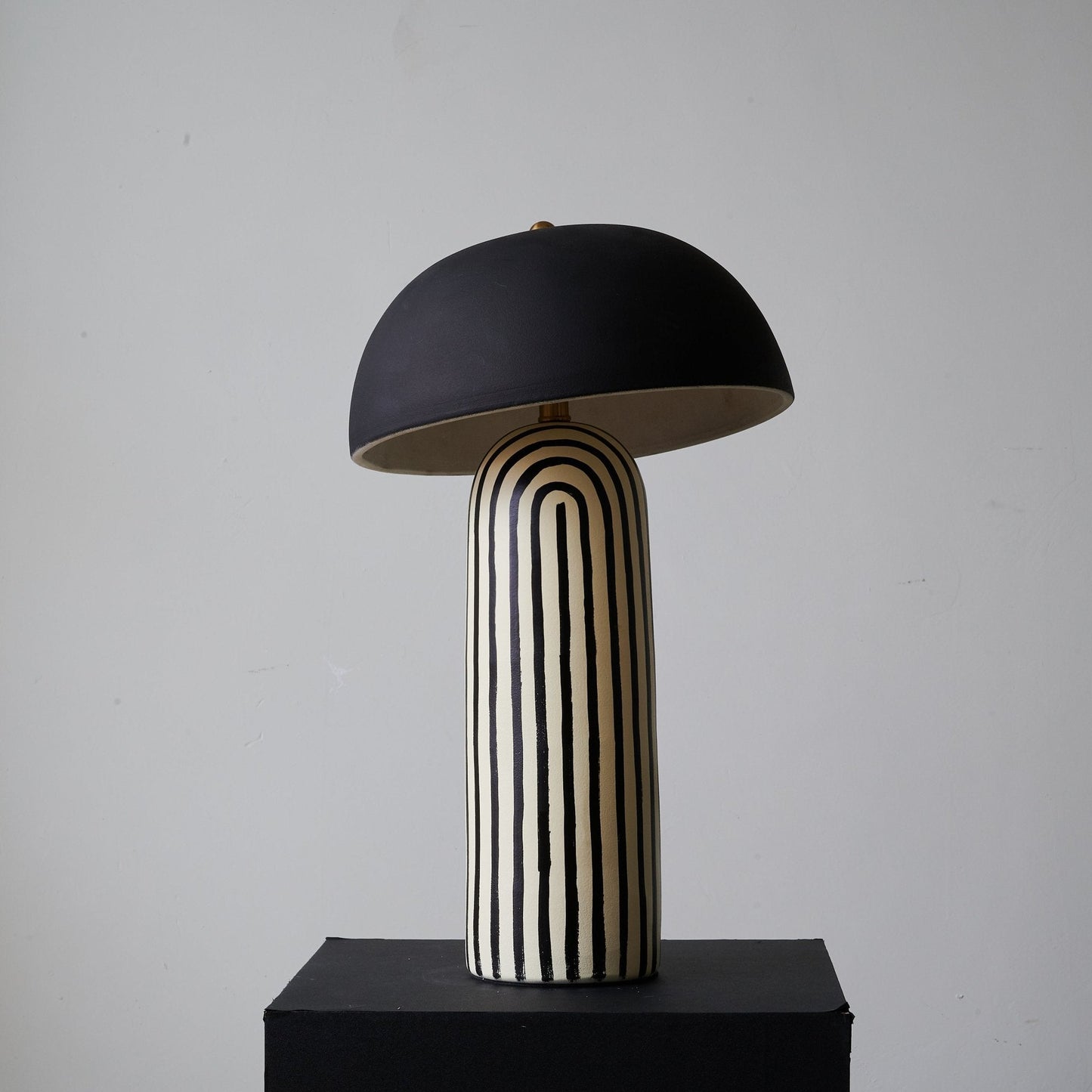 Ribbed Glow Table Lamp