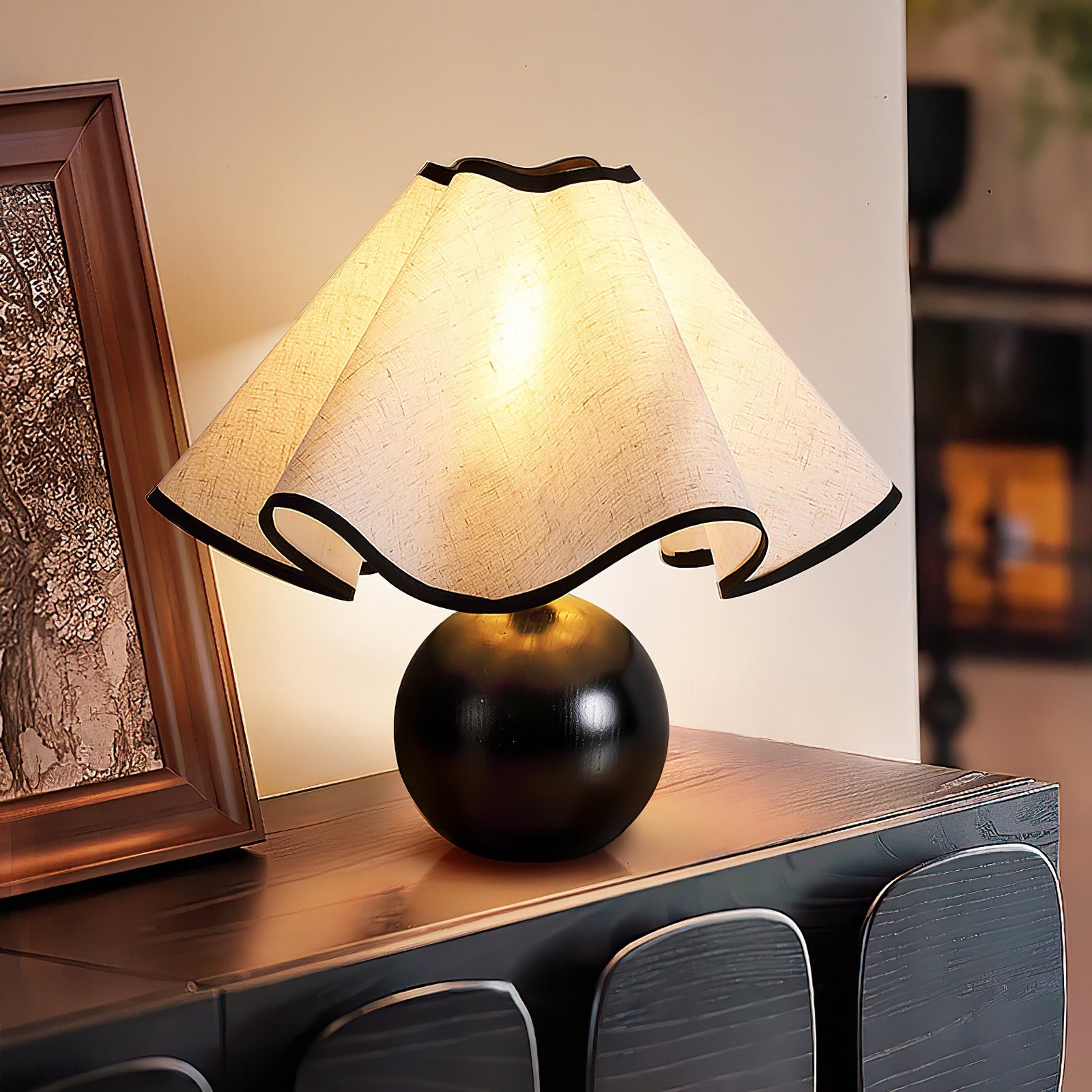 Ripple Shade Table Lamp