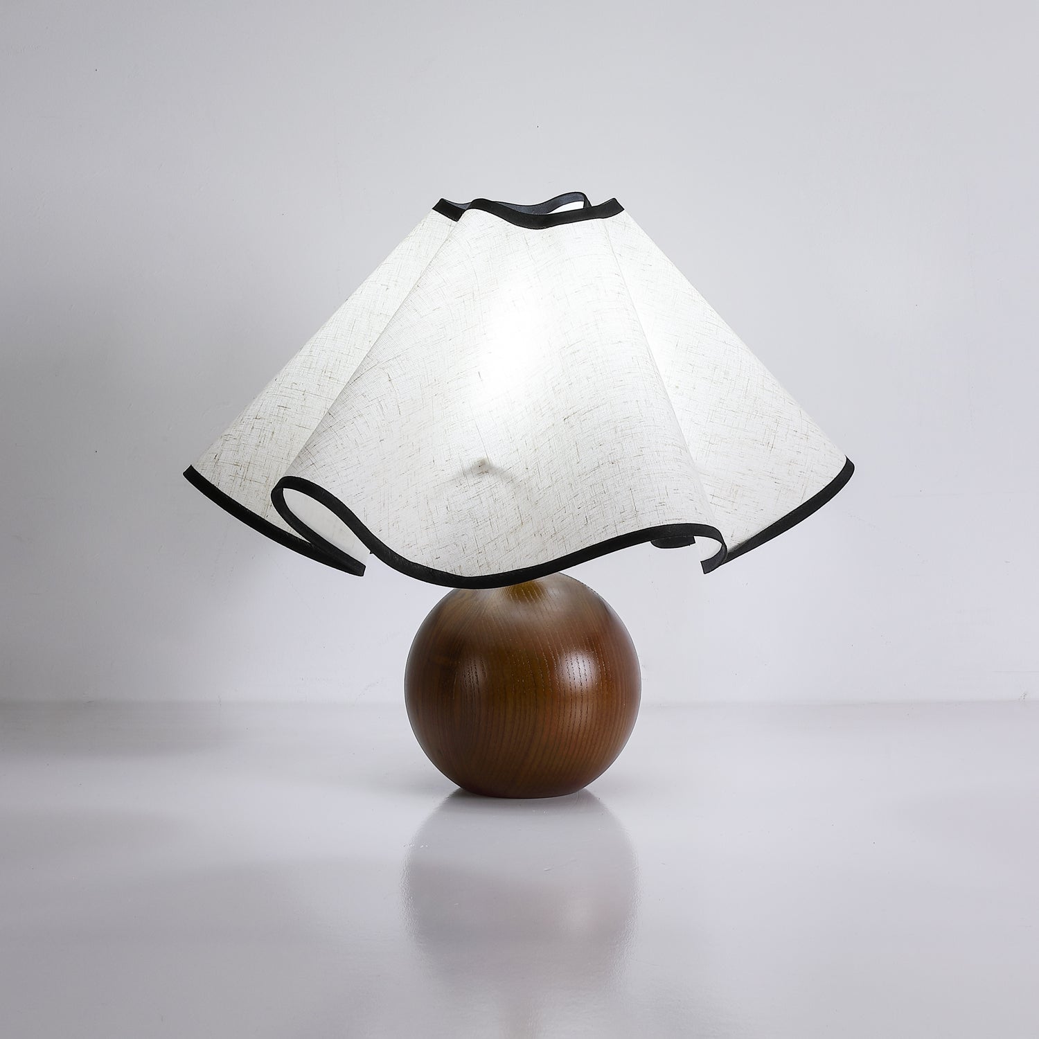 Ripple Shade Table Lamp
