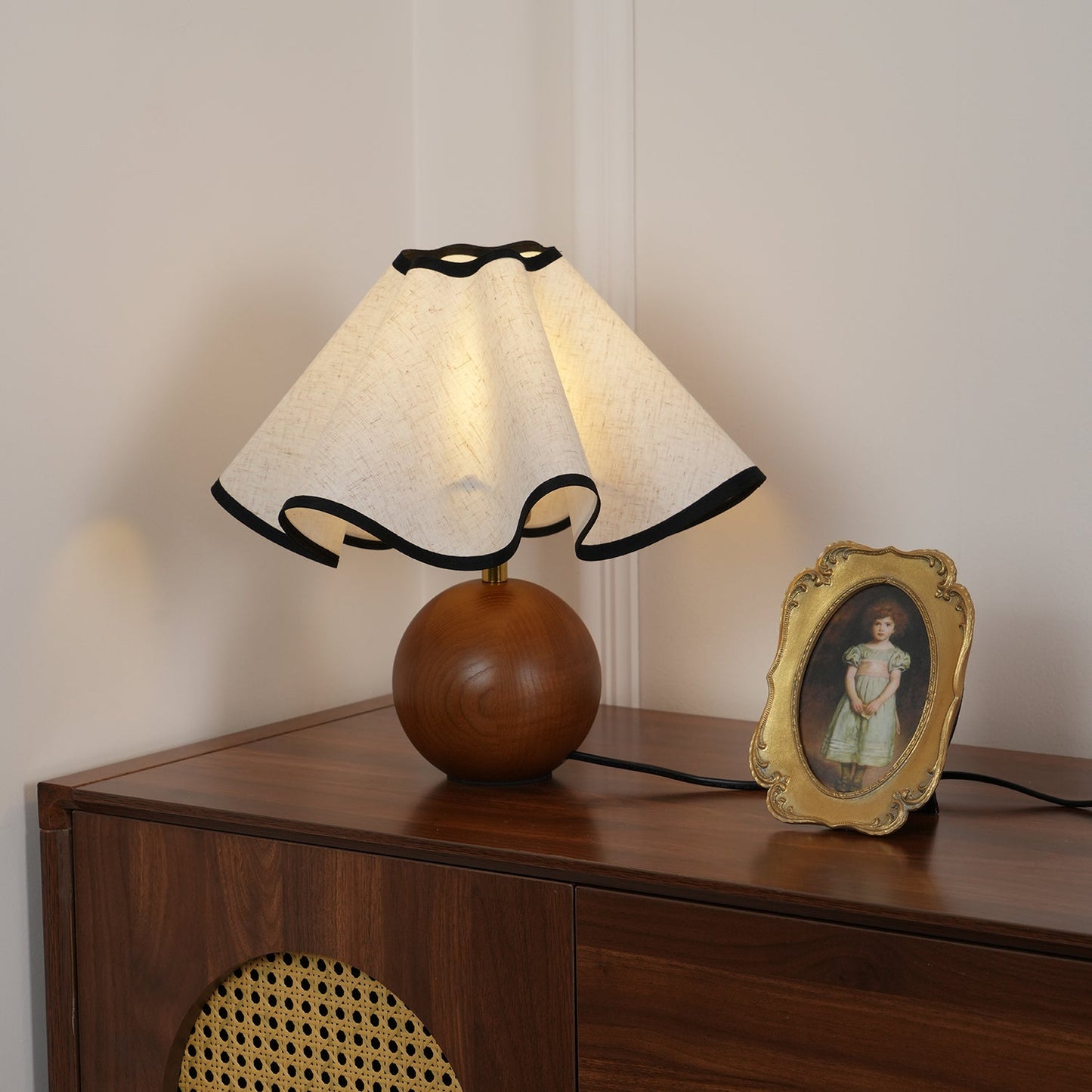 Ripple Shade Table Lamp