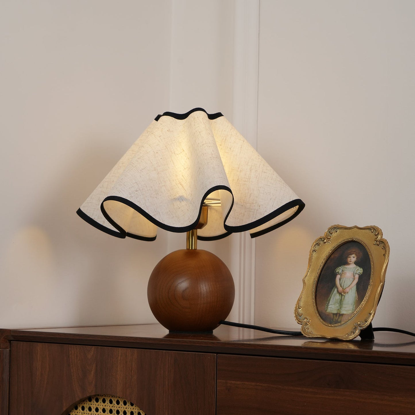 Ripple Shade Table Lamp