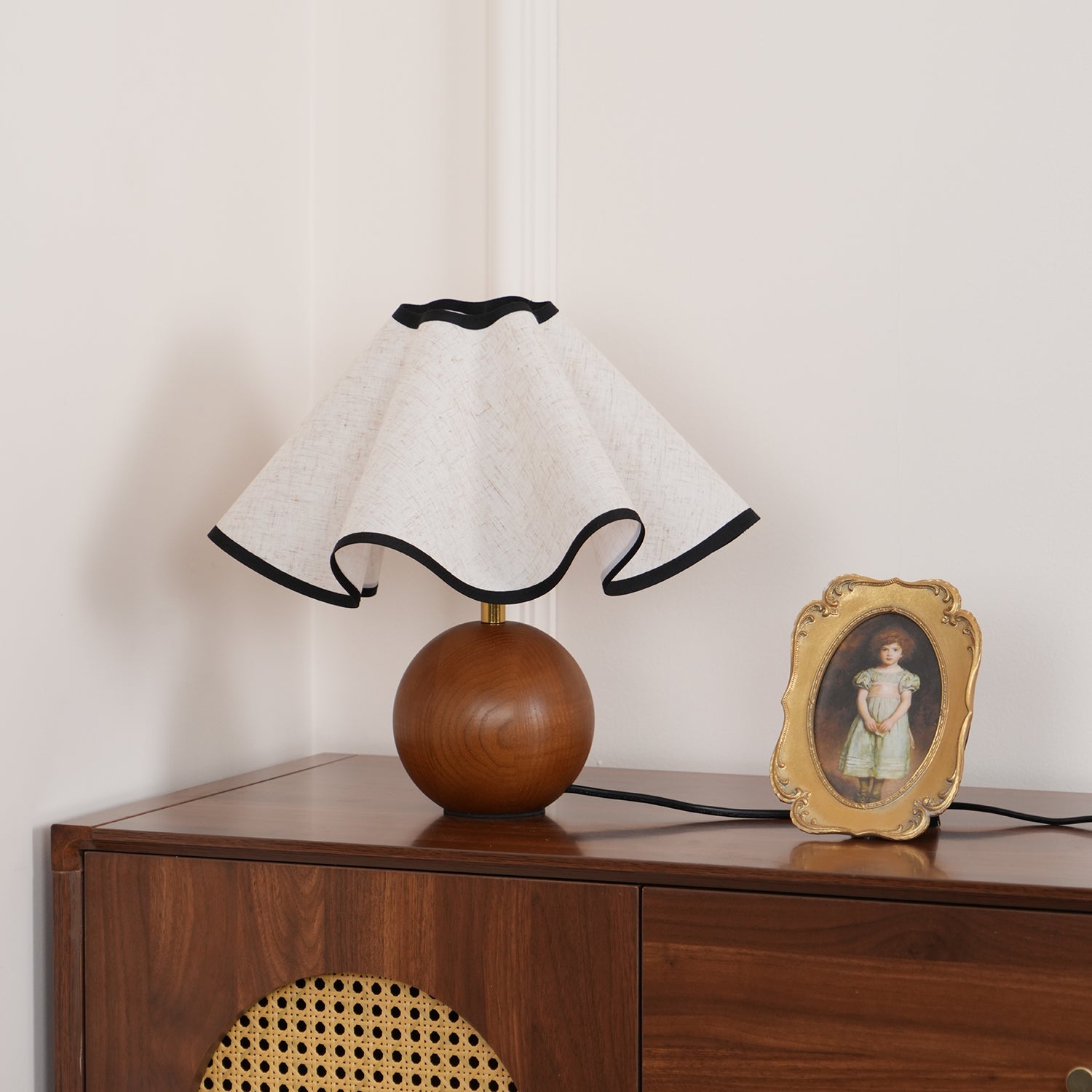 Ripple Shade Table Lamp